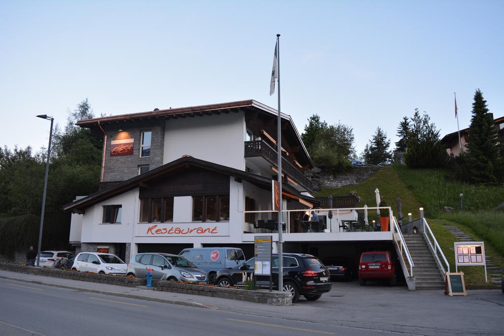 Hotel Restaurant Chesa Flims Bagian luar foto