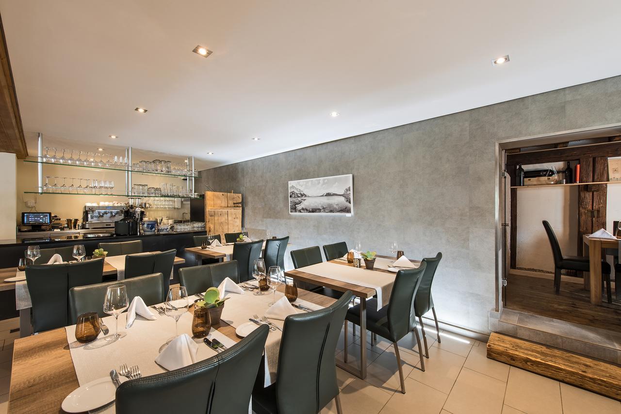 Hotel Restaurant Chesa Flims Bagian luar foto