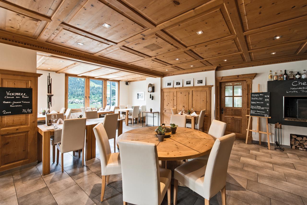 Hotel Restaurant Chesa Flims Bagian luar foto
