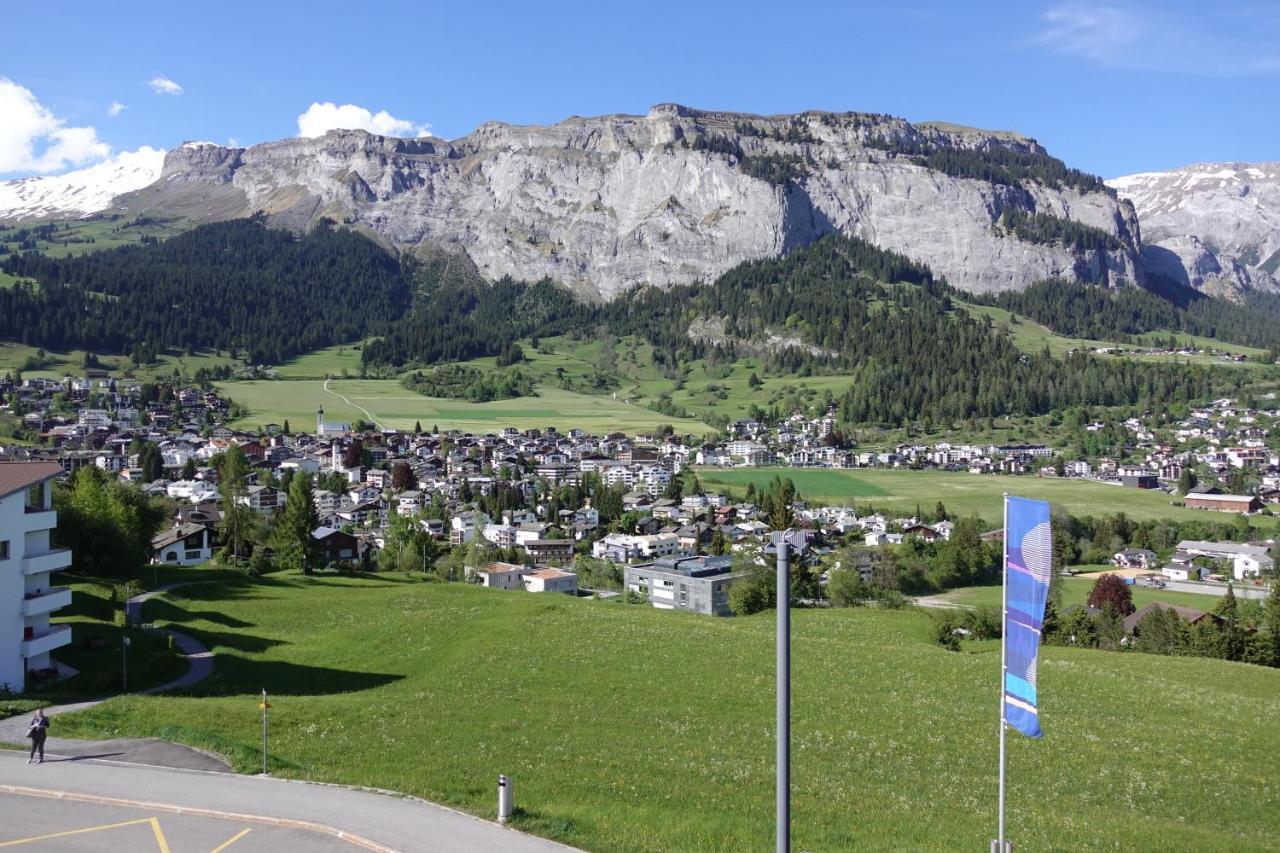 Hotel Restaurant Chesa Flims Bagian luar foto